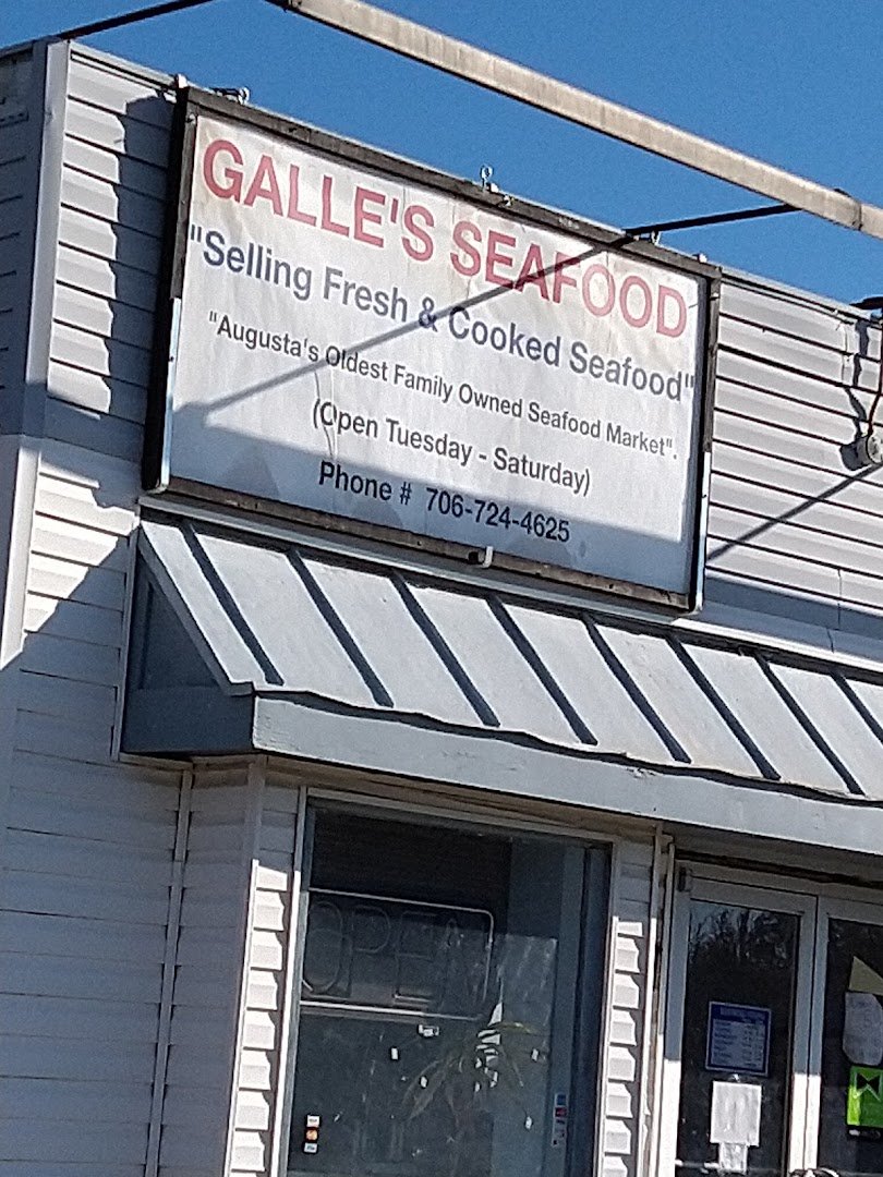 Front view of Galle's Seafood in Augusta.