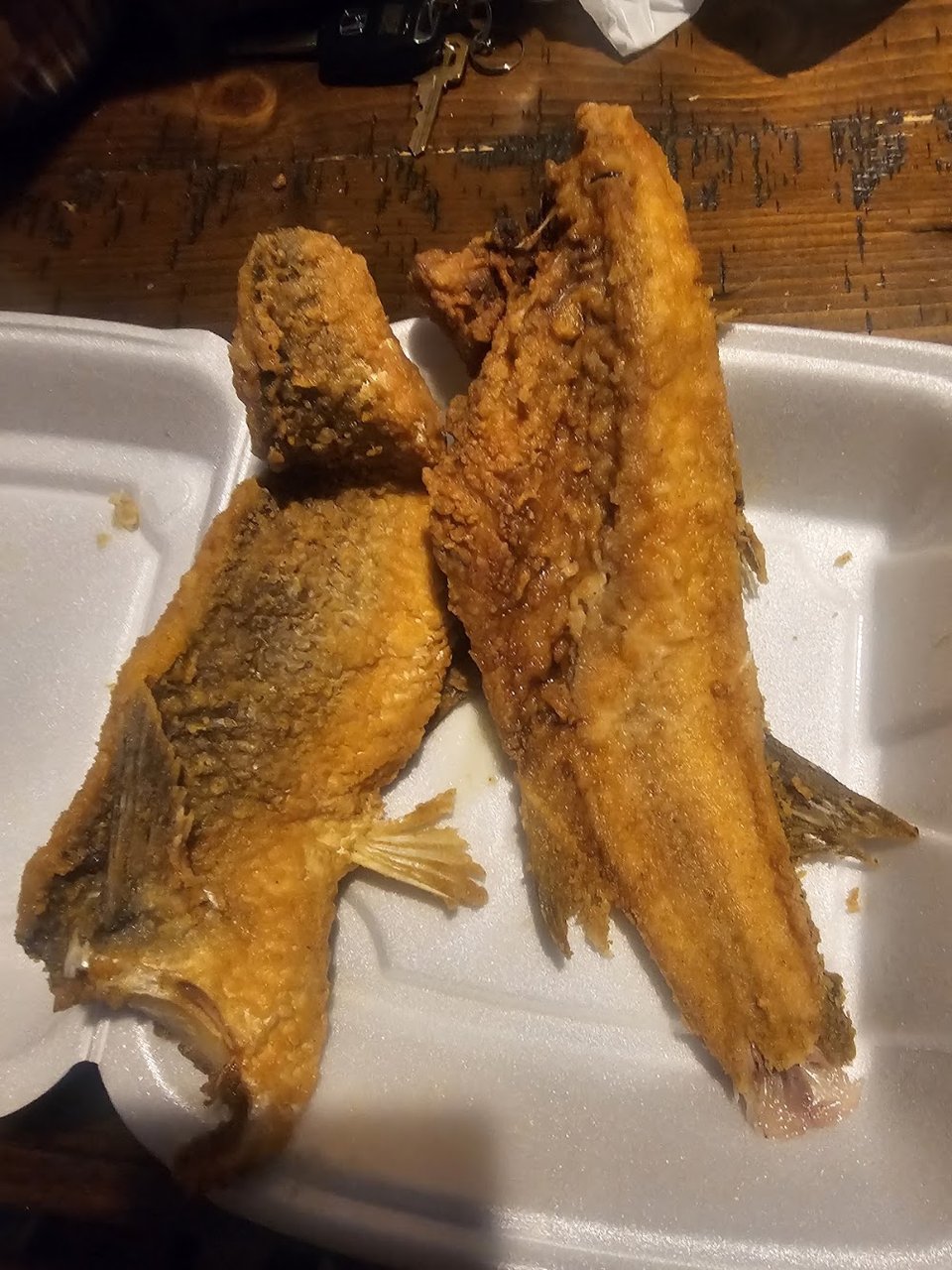 Menu page showing fried shrimp and fish dinners.