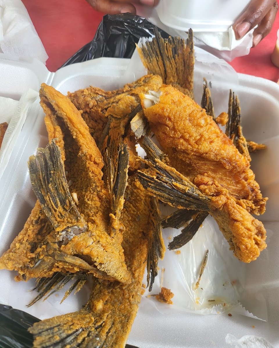 Menu page showing fried shrimp and fish dinners.